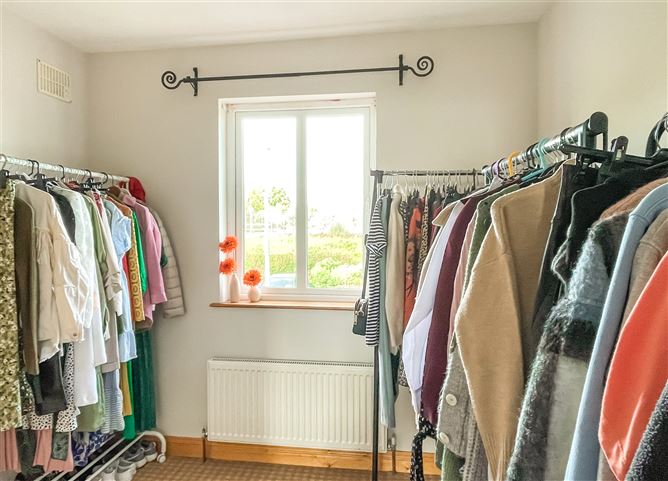 9 Danesfort, Monksland, Athlone, Co. Roscommon