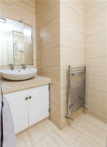 9 Danesfort, Monksland, Athlone, Co. Roscommon