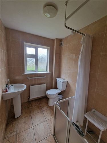 49 Church Drive, Clarecastle, Co. Clare