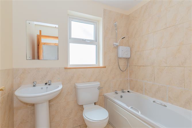 15 Railway View, Belturbet, Co. Cavan