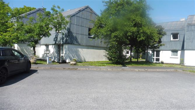 4 Michael Killeen Park, Old Monastery Road, Roundstone, Galway