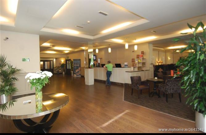 Suite 37, Grand Canal Hotel****, Grand Canal Street Upper, Ballsbridge, Dublin 4