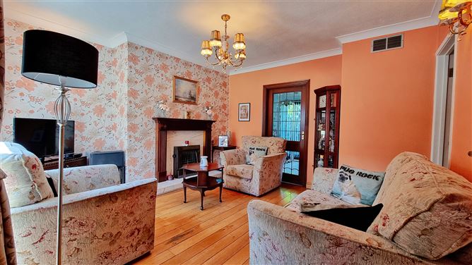 7 Rosebank, Oldbawn, Dublin 24