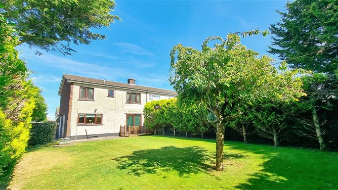 7 Rosebank, Oldbawn, Dublin 24