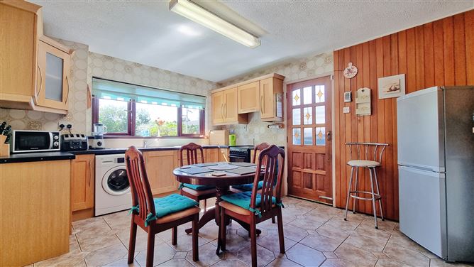 7 Rosebank, Oldbawn, Dublin 24