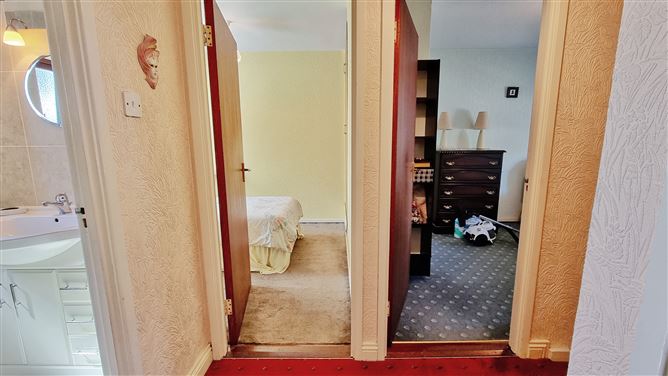 7 Rosebank, Oldbawn, Dublin 24