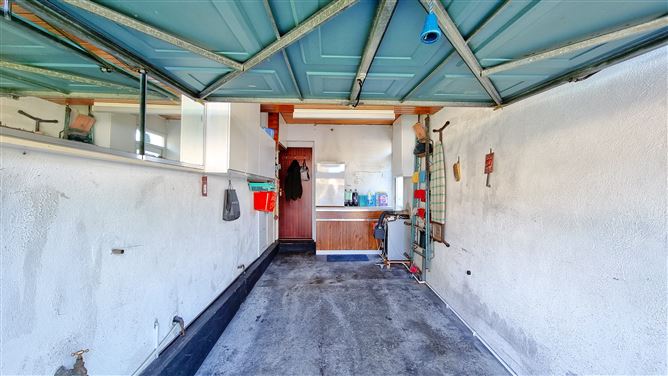 7 Rosebank, Oldbawn, Dublin 24