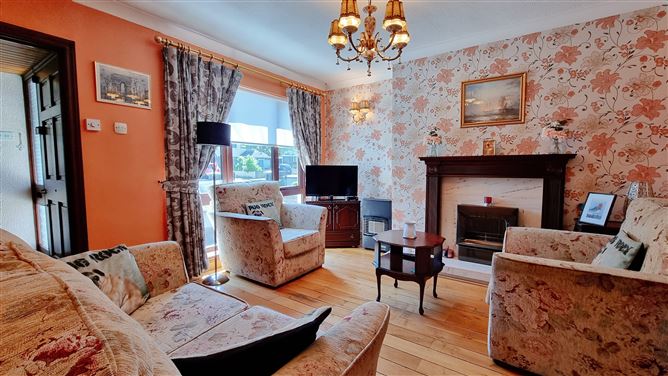 7 Rosebank, Oldbawn, Dublin 24