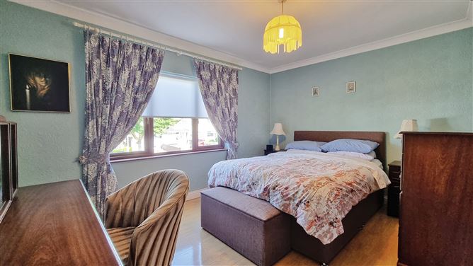 7 Rosebank, Oldbawn, Dublin 24