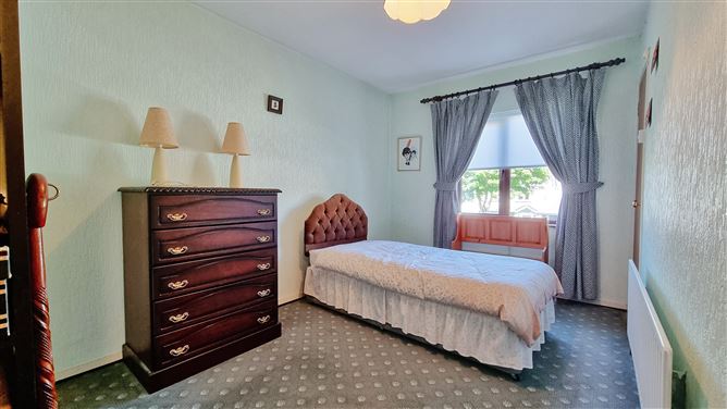 7 Rosebank, Oldbawn, Dublin 24