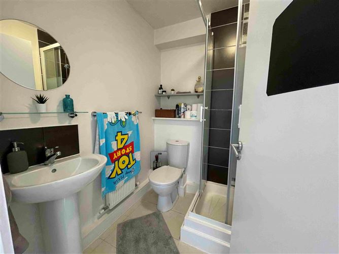 Castlegate Crescent, Adamstown, Lucan, Co. Dublin