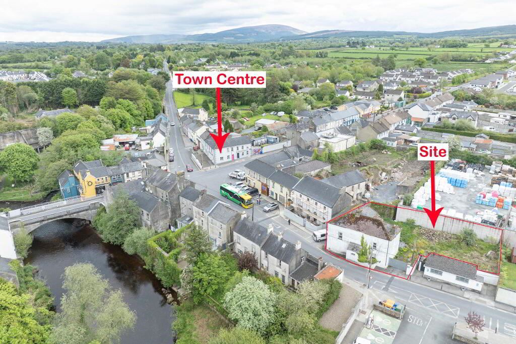 Ivy House, The Square, Newport, Tipperary