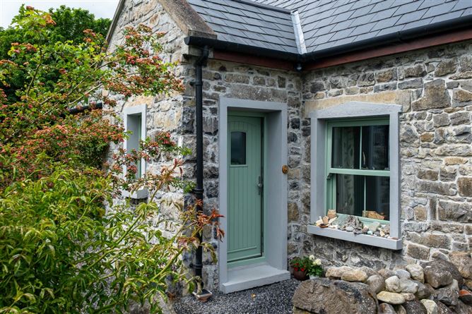 Photo 28 of 43 — Nead An Dreoilín, Rathgranagher, Hollymount, County Mayo
