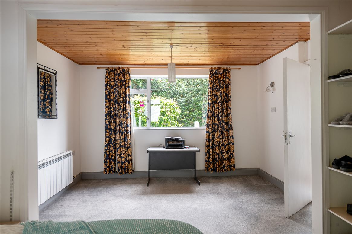 Woodside House, Sound Road, Kenmare, County Kerry, V93 X2R8 Woodside House, Sound Road, Kenmare, County Kerry, V93 X2R8