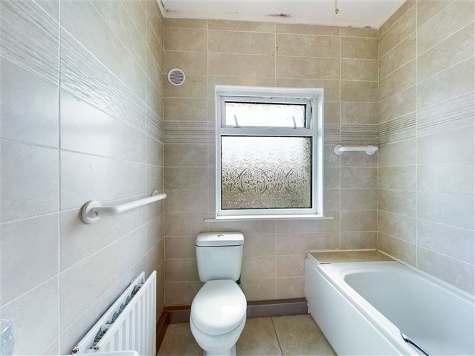 26 Castle Avenue, Thurles, Co. Tipperary
