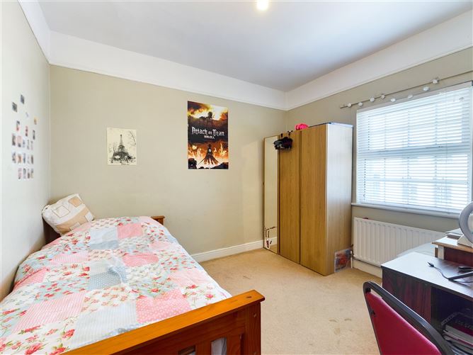 26 Castle Avenue, Thurles, Co. Tipperary