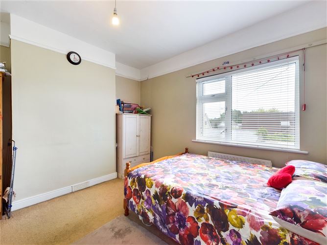 26 Castle Avenue, Thurles, Co. Tipperary