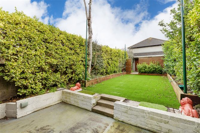 106 St Lawrence Road, Clontarf, Dublin 3