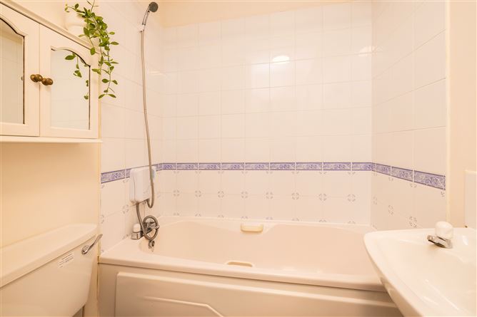 33 Shanagarry, Milltown, Dublin 6