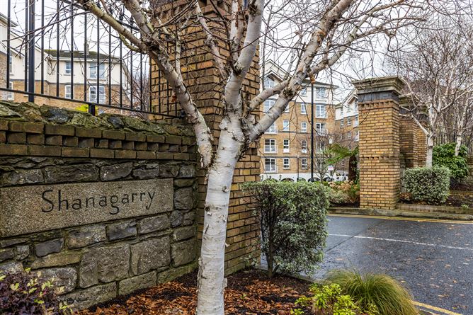 33 Shanagarry, Milltown, Dublin 6