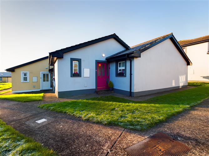 Main image for 30 Pebble Lawn, Pebble Beach, Tramore, Waterford