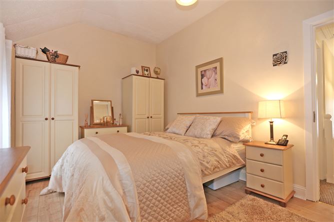 5 Island View Terrace, King's Island, Limerick