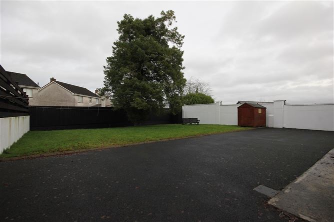 Carrick House, Mountrath Rd, Portlaoise, Laois