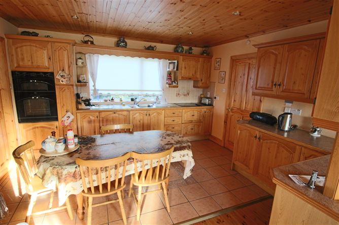Roslei House, Tullylannan, Leitrim Village, Co. Leitrim