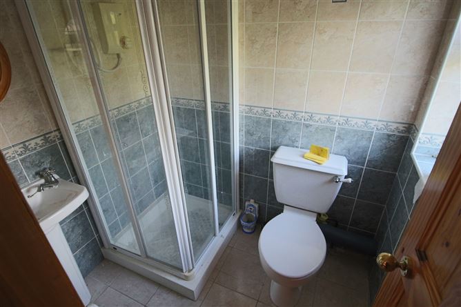 Roslei House, Tullylannan, Leitrim Village, Co. Leitrim