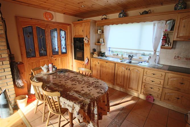 Roslei House, Tullylannan, Leitrim Village, Co. Leitrim