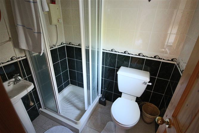 Roslei House, Tullylannan, Leitrim Village, Co. Leitrim