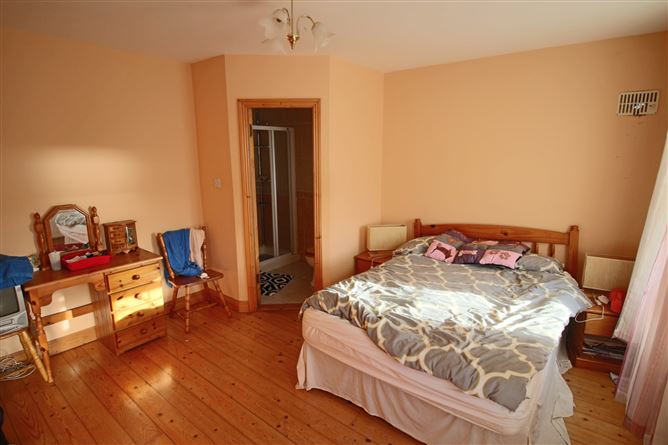Roslei House, Tullylannan, Leitrim Village, Co. Leitrim