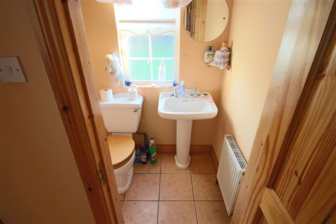 Roslei House, Tullylannan, Leitrim Village, Co. Leitrim