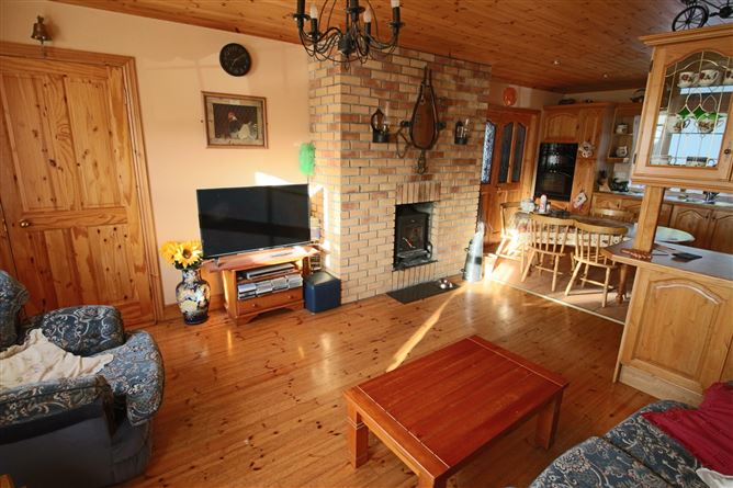 Roslei House, Tullylannan, Leitrim Village, Co. Leitrim