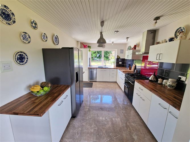 Roslevan, Tulla Road, Ennis, Co. Clare