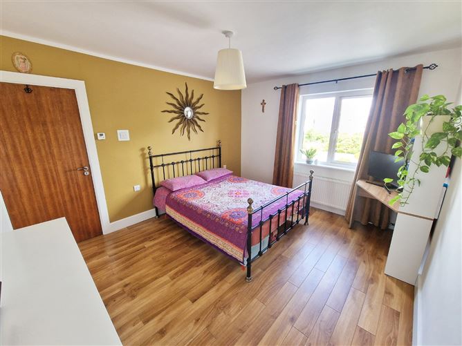 Roslevan, Tulla Road, Ennis, Co. Clare