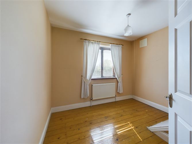 4 Rocwood Drive, Grange Manor, Waterford City, Waterford