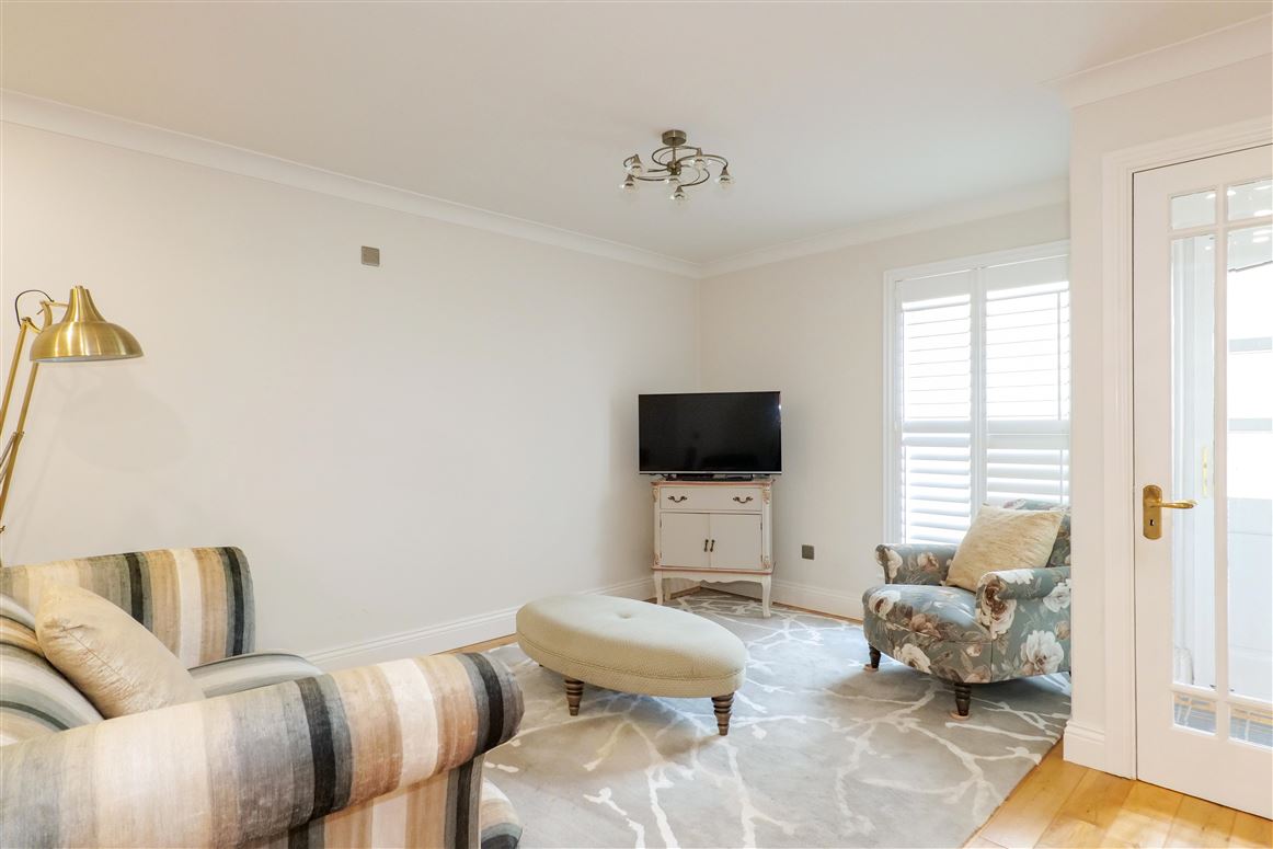 15 Cuirt Eanna, The Long Walk, Galway City