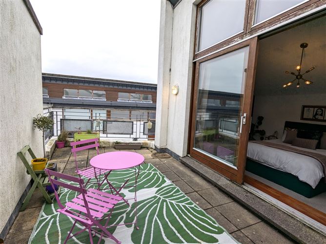 19 The Railwalk, Westport, Co. Mayo