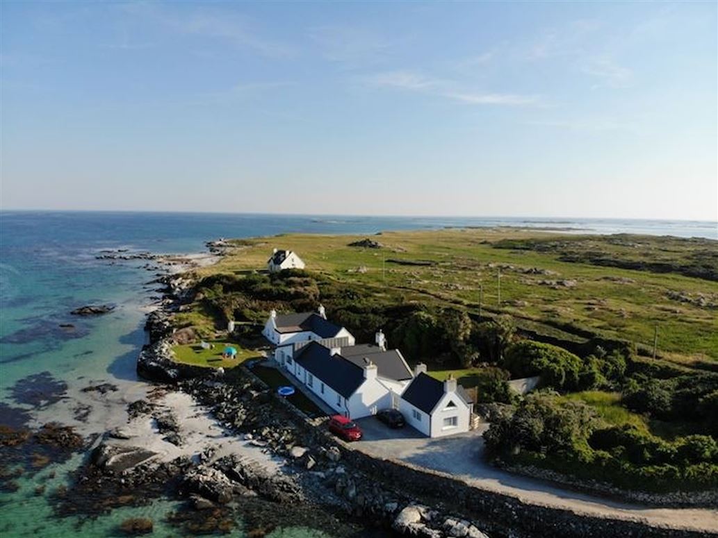 Guinness House,H71HY83, Ballyconneely, Galway