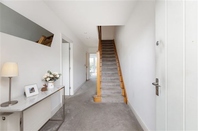 27 Kelston Avenue, Leopardstown Road, Foxrock, Dublin 18