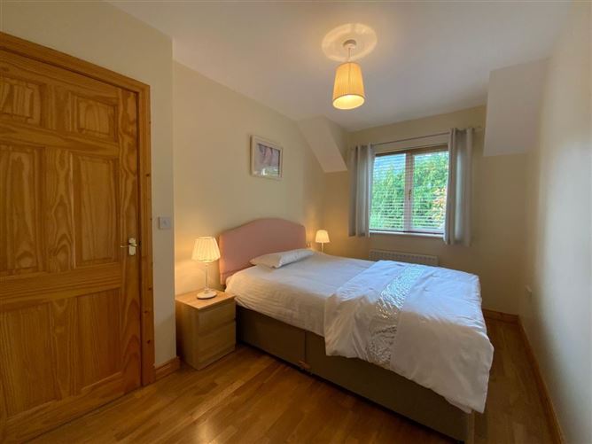 Mountain View, 48 Oyster Bay, Carlingford, Louth