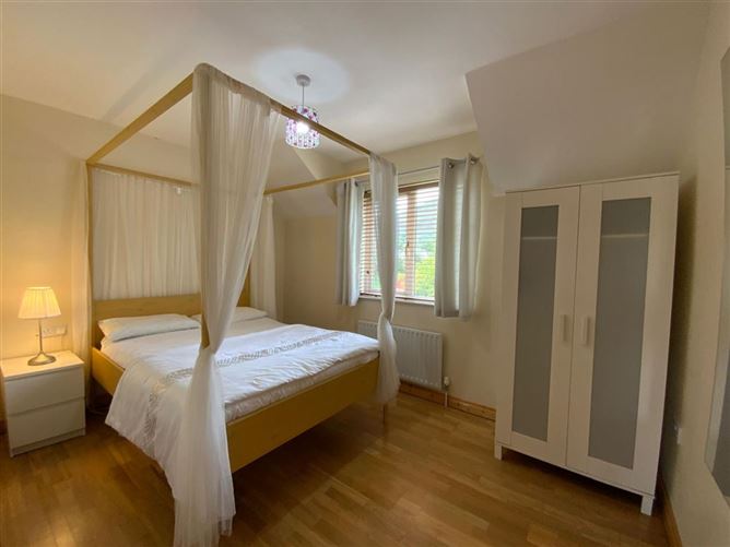 Mountain View, 48 Oyster Bay, Carlingford, Louth