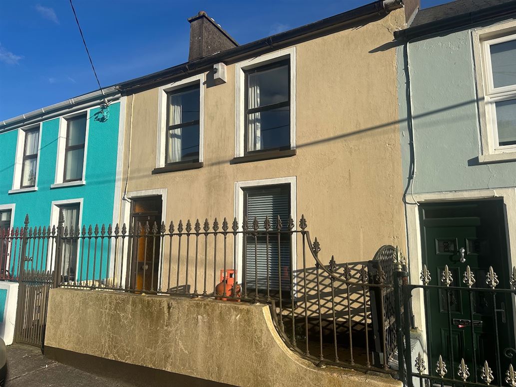 2 Brighton Terrace, East Hill, Cobh, Cobh, Cork