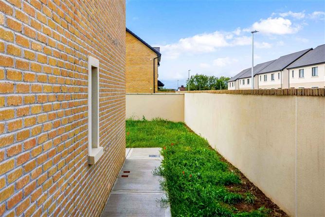 4 Bed Semi -Detached House, Bridgegate, Ardee, Co. Louth