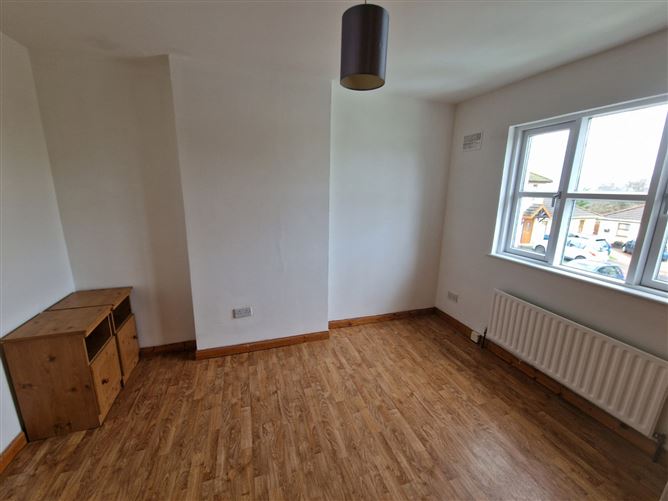 27 Ard Na Gaoithe, Circular Road, Ennis, Co. Clare