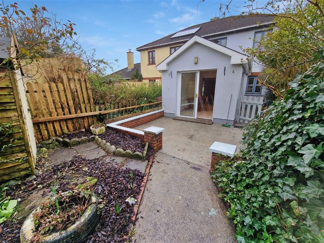 27 Ard Na Gaoithe, Circular Road, Ennis, Co. Clare