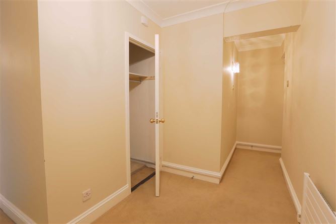 15 Merrion Court, Dublin 4