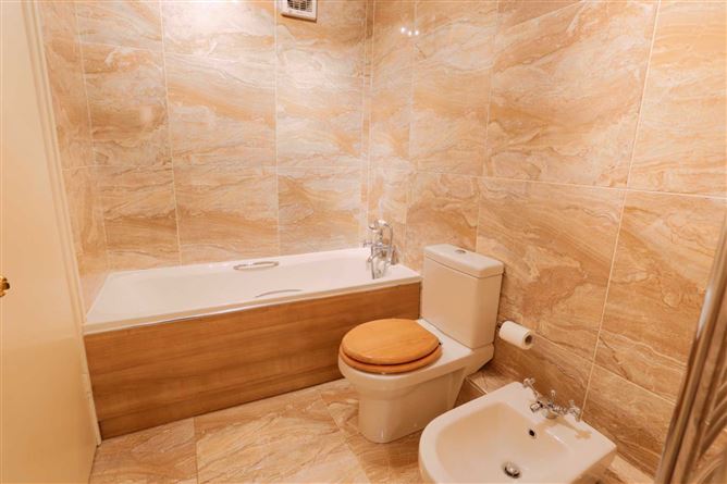 15 Merrion Court, Dublin 4