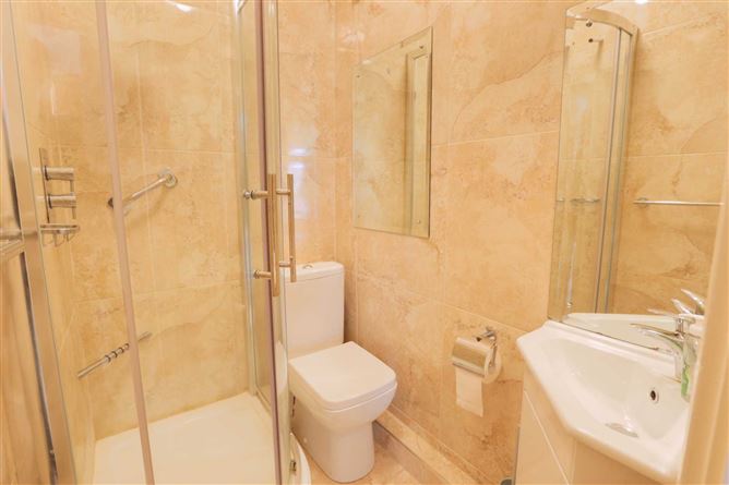 15 Merrion Court, Dublin 4